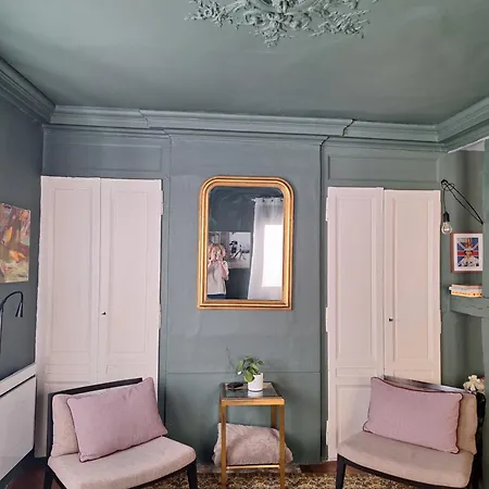 Апартаменты Grand De Charme Centre